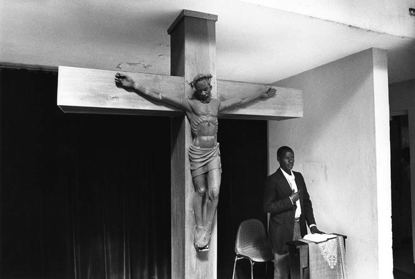 03-Jesus-am-Kreuz.jpg