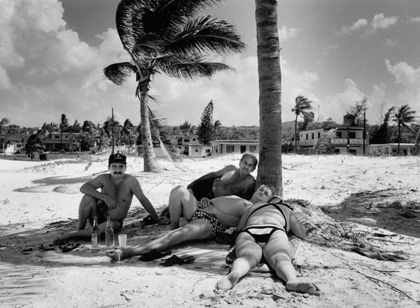 Cuba libre – Playa del Este, Cuba, 1991 910616-1K28N56.jpg