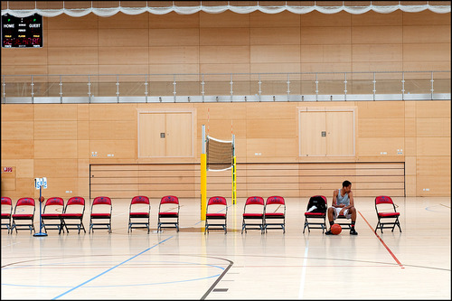 24 51 069 AirBase Sporthalle