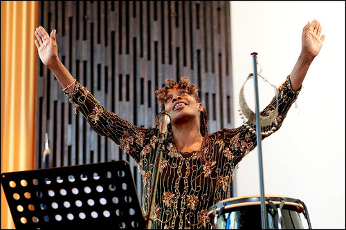 25 28 099 Gottesdienst 2 2010