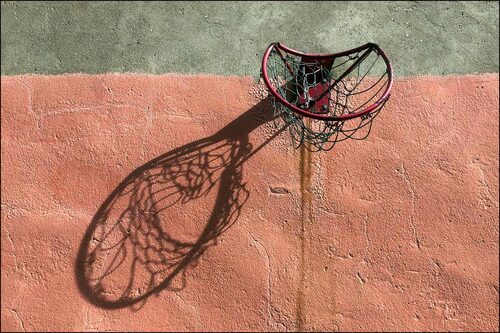 25 53 124 Wiesbaden Basketballkorb 2004