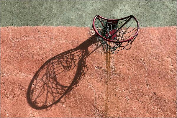 25 53 124 Wiesbaden Basketballkorb 2004