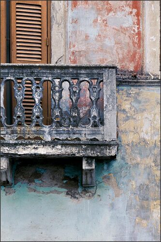  134 Italien Bolsena Fassade