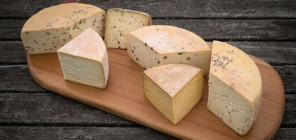 Kaese-aus-eigener-Herstellung